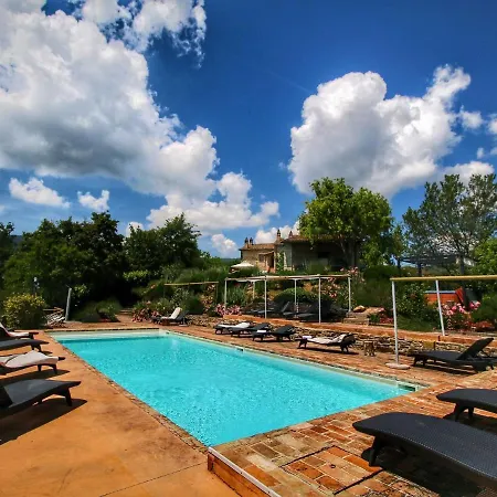 Lush Farmhouse In Umbertide With Pool Garden Bbq