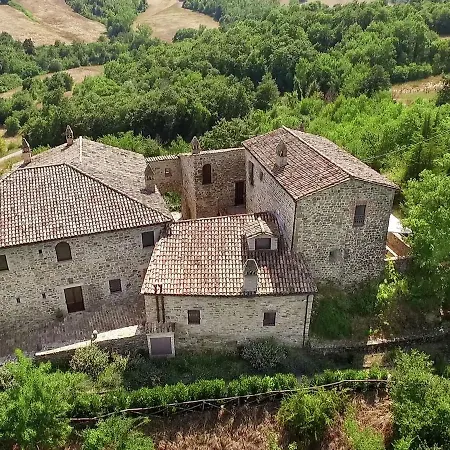 Dom wakacyjny Lush Farmhouse In Umbertide With Pool Garden Bbq Castel Rigone