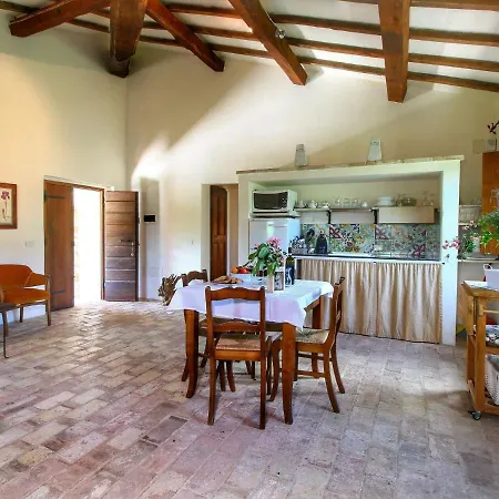 Dom wakacyjny Lush Farmhouse In Umbertide With Pool Garden Bbq *