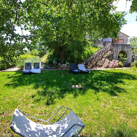 Lush Farmhouse In Umbertide With Pool Garden Bbq
